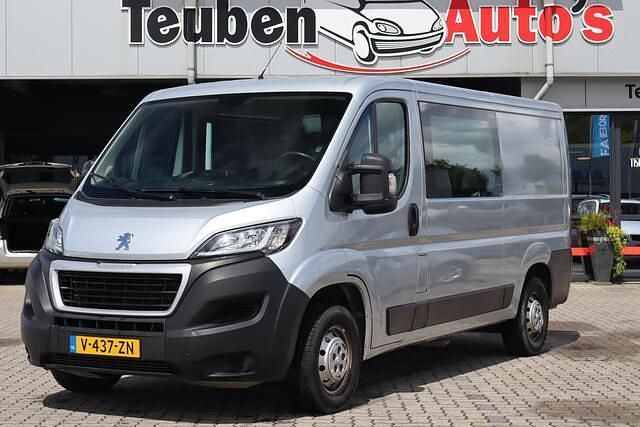 Grijs Gebruikt 2019 Peugeot Boxer Premium Van | € 11.985 (Iets duurder) - Afbeelding 1/4