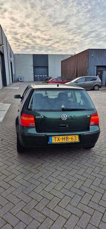 Gebruikt 1998 VW Golf IV | € 2.000 (Goede deal) - Afbeelding 1/4