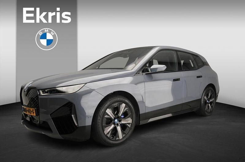 Grijs Gebruikt 2025 BMW iX Comfort Edition SUV | € 79.900 (Duur) - Afbeelding 1/4