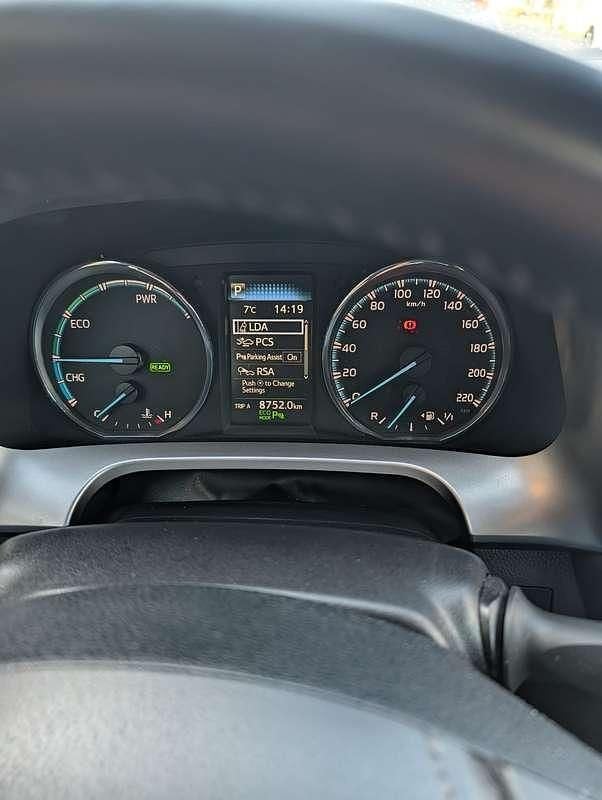 Zwart Occasion 2016 Toyota RAV4 SUV | € 19.200 (Eerlijke prijs) - Afbeelding 1/4