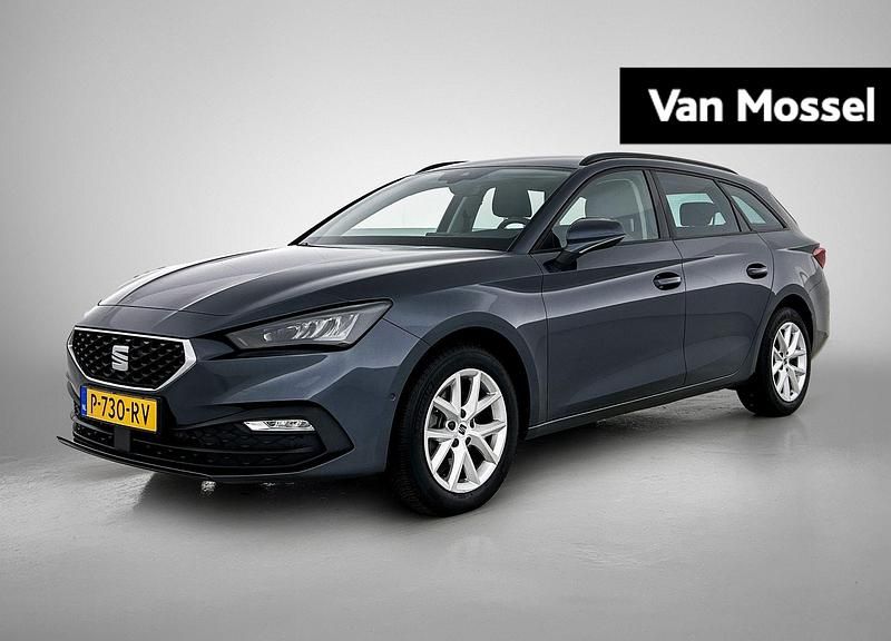 Grijs Occasion 2022 Seat Leon Business Stationwagen | € 22.900 (Iets duurder) - Afbeelding 1/4
