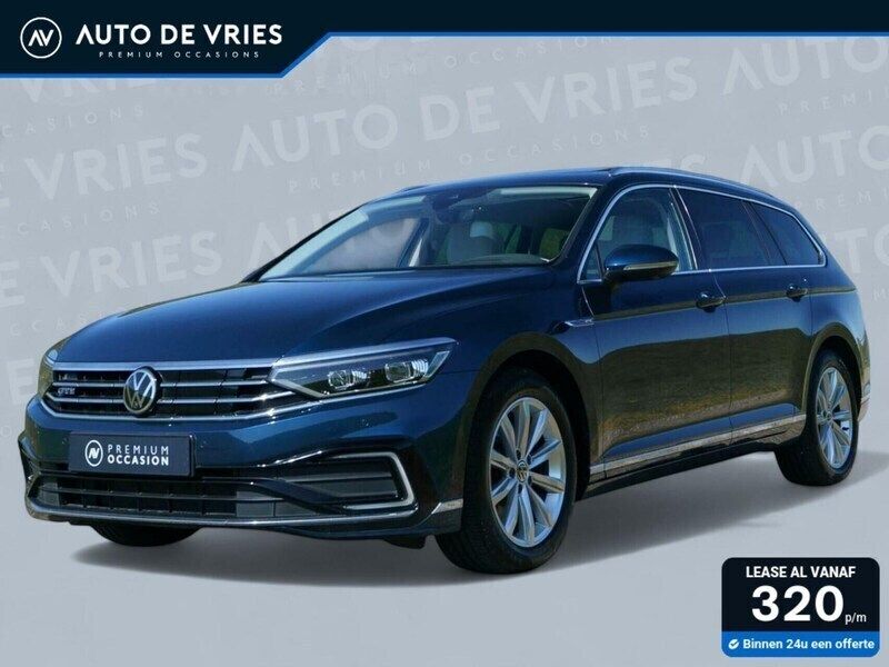Blauw Gebruikt 2022 VW Passat Highline Stationwagen | € 23.950 (Eerlijke prijs) - Afbeelding 1/4