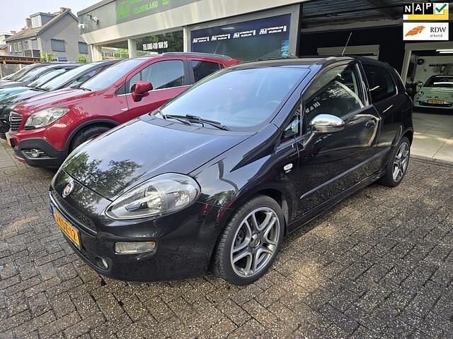 Zwart, metallic lak Gebruikt 2013 Fiat Punto Evo Sport Hatchback | € 4.995 (Iets duurder) - Afbeelding 1/4