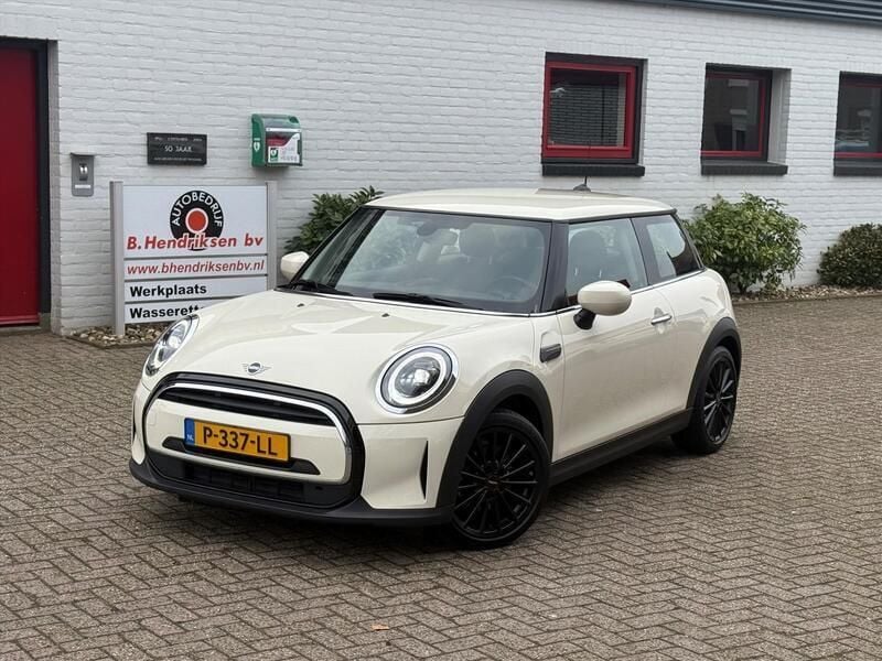Wit Gebruikt 2022 Mini John Cooper Works Business Hatchback | € 20.400 - Afbeelding 1/4