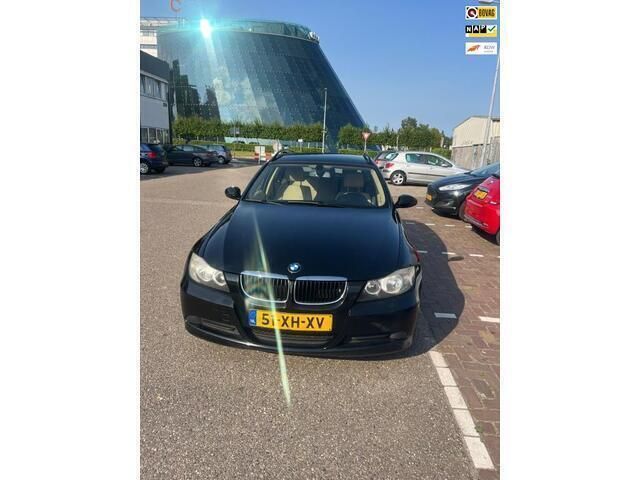 Zwart Gebruikt 2007 BMW 318 Stationwagen | € 3.000 (Eerlijke prijs) - Afbeelding 1/4