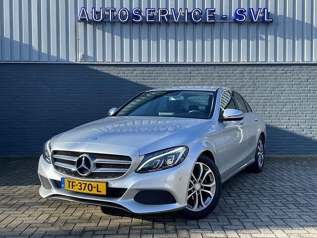 Grijs Occasion 2017 Mercedes C180 Prestige Sedan | € 18.950 (Goede deal) - Afbeelding 1/4