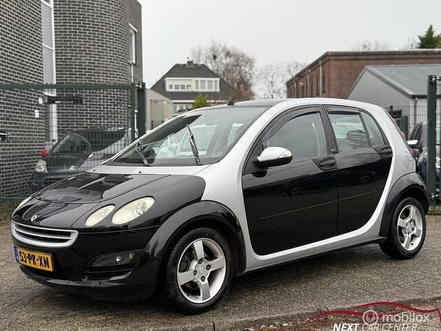Grijs Occasion 2004 Smart ForFour Passion Hatchback | € 1.999 (Eerlijke prijs) - Afbeelding 1/4