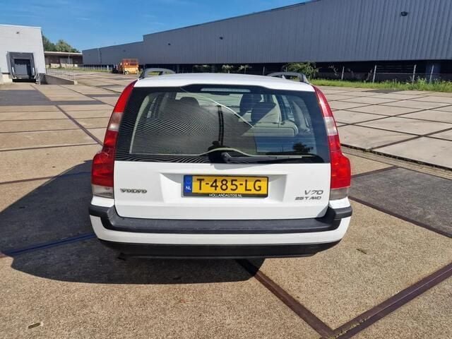 Occasion Volvo V70 Comfort 210 PK (154 kW) 2004 Wit, metallic lak Stationwagen