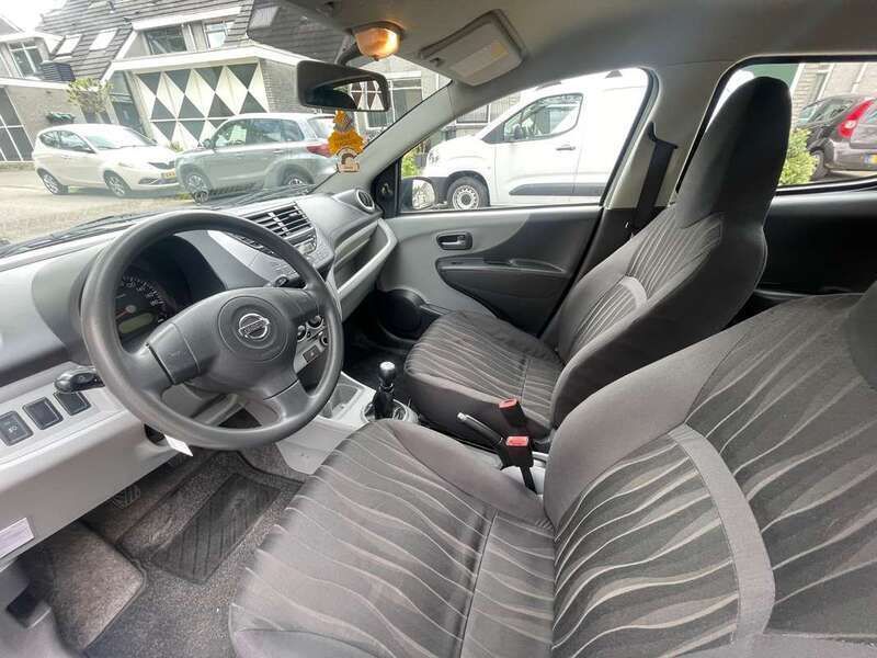 Grijs Gebruikt 2009 Nissan Pixo Acenta Hatchback | € 3.200 (Eerlijke prijs) - Afbeelding 1/4