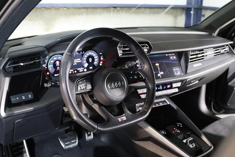 Occasion Audi A3 Sportback e-tron S-Line 245 PK (180 kW) 2023 Zwart Hatchback