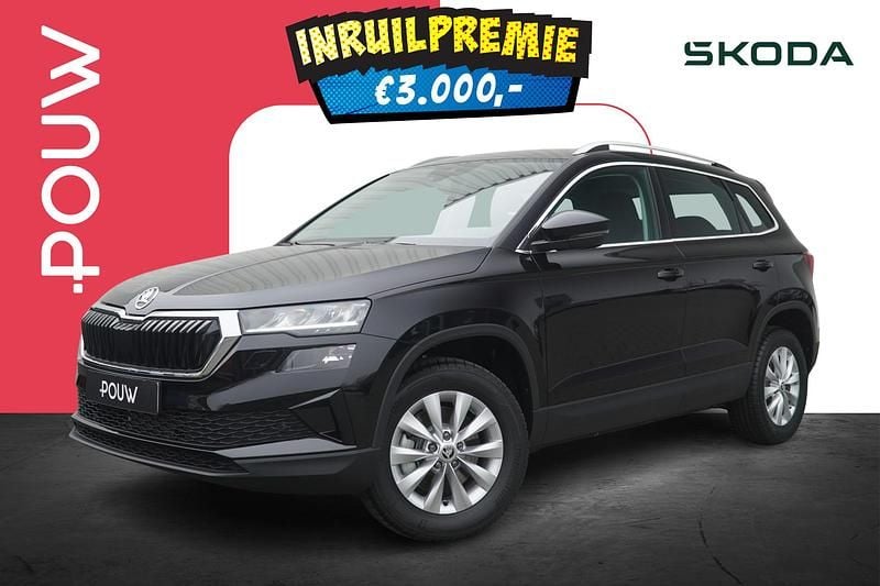 Zwart Gebruikt 2024 Skoda Karoq Business Line SUV | € 43.950 (Duur) - Afbeelding 1/4