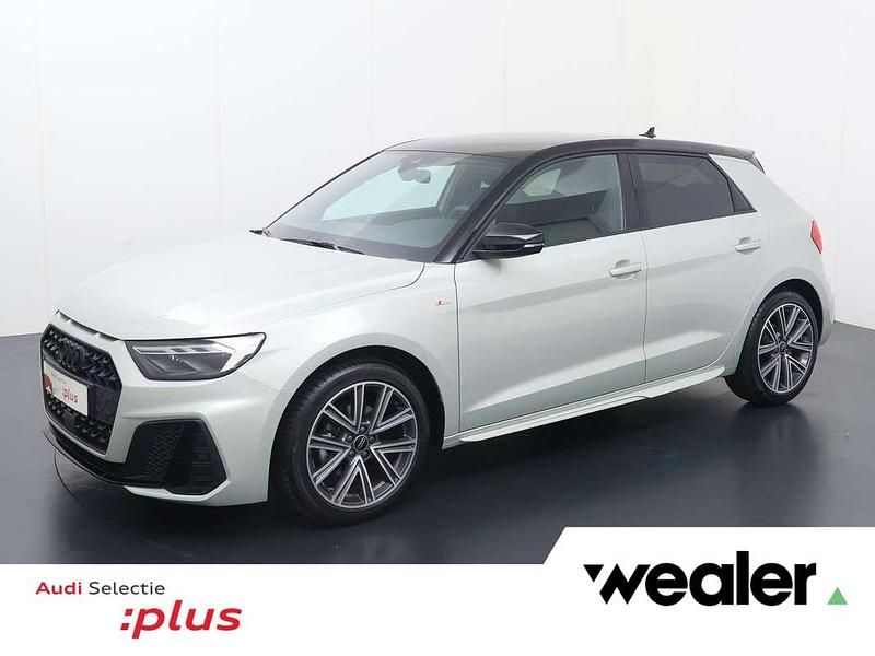 Zilver Gebruikt 2024 Audi A1 Sportback S-Line Hatchback | € 34.840 (Duur) - Afbeelding 1/4