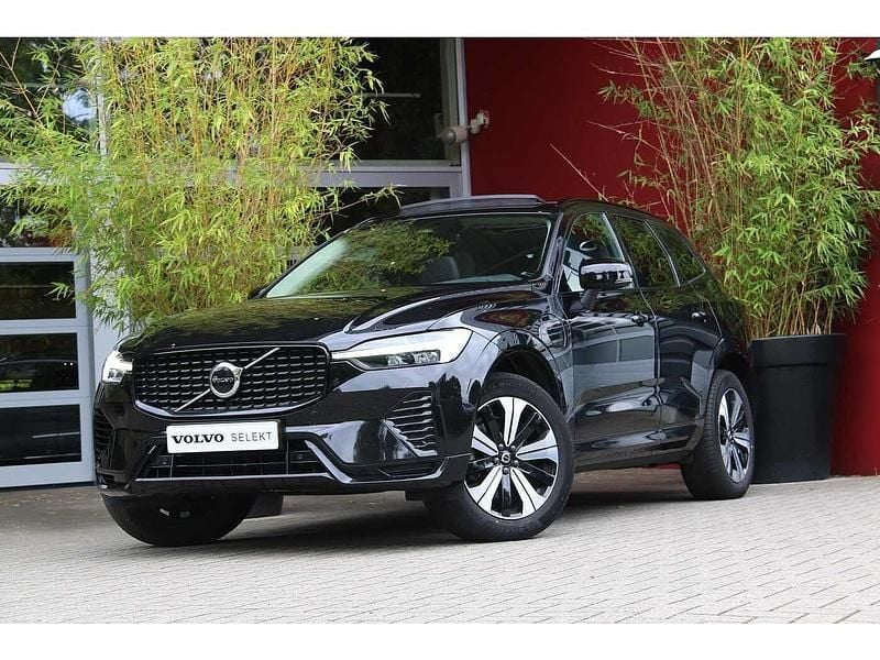 Zwart Gebruikt 2022 Volvo XC60 Plus SUV | € 45.900 (Super prijs) - Afbeelding 1/4