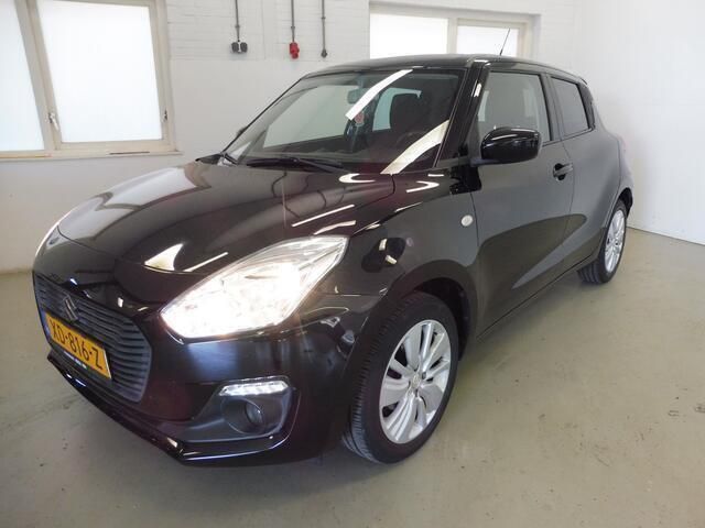 Zwart Gebruikt 2018 Suzuki Swift Hatchback | € 12.950 (Goede deal) - Afbeelding 1/4