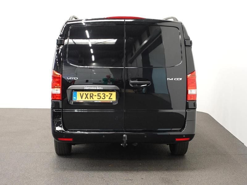 Occasion Mercedes Vito 136 PK (100 kW) 2024 Zwart Van
