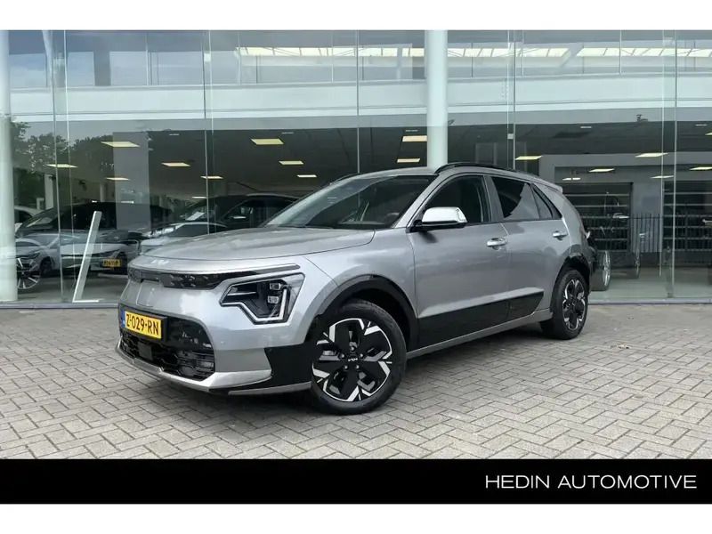 Grijs Gebruikt 2024 Kia e-Niro Advance SUV | € 32.995 (Super prijs) - Afbeelding 1/4