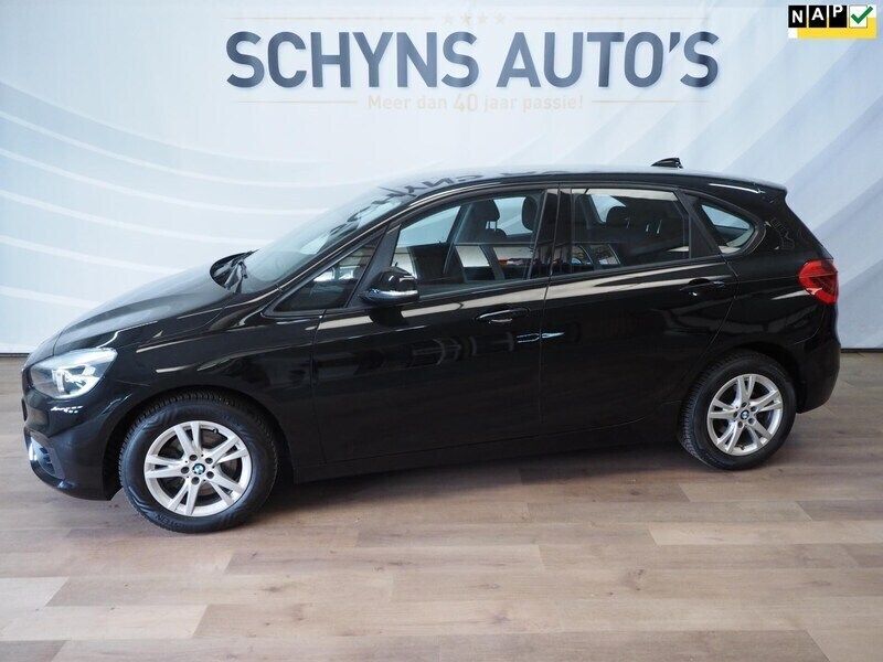 Zwart Gebruikt 2015 BMW 218 Stationwagen | € 11.850 (Eerlijke prijs) - Afbeelding 1/4
