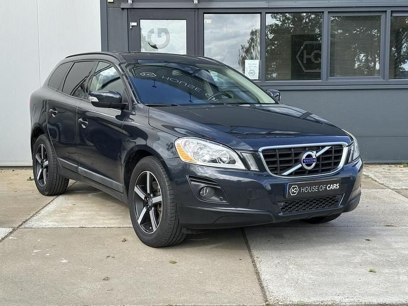 Grijs Gebruikt 2010 Volvo XC60 Summum SUV | € 14.950 - Afbeelding 1/4