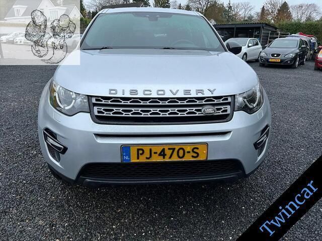 Grijs, metallic lak Gebruikt 2017 Land Rover Discovery Sport SE SUV | € 7.800 - Afbeelding 1/4