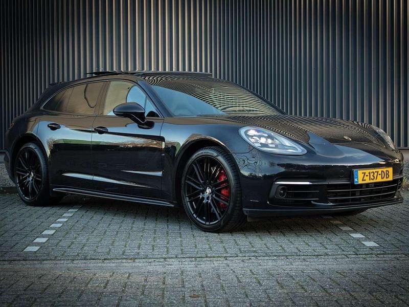 Zwart Occasion 2018 Porsche Panamera Sport Turismo Stationwagen | € 65.000 (Eerlijke prijs) - Afbeelding 1/4
