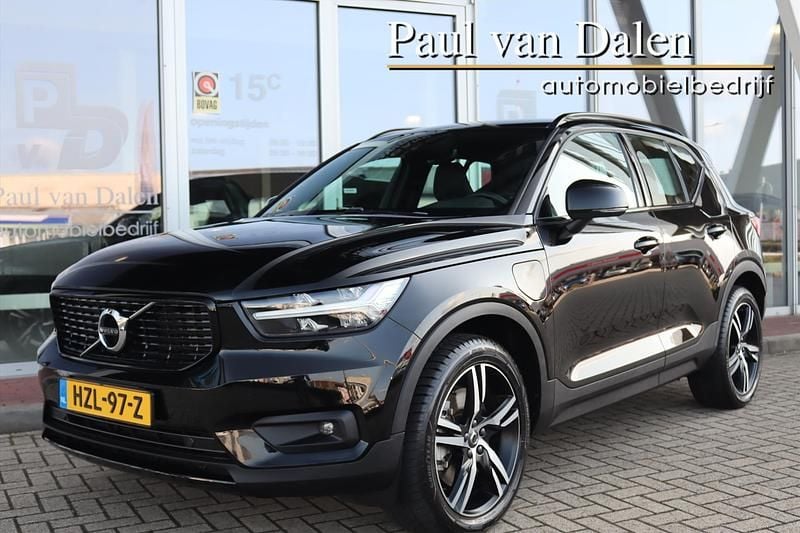 Zwart Gebruikt 2021 Volvo XC40 R-Design SUV | € 31.900 (Super prijs) - Afbeelding 1/4