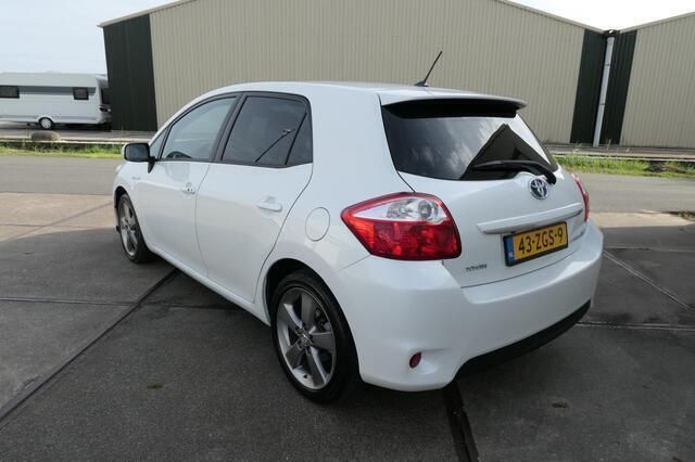 Occasion Toyota Auris Business Edition 99 PK (72 kW) 2012 Wit Hatchback