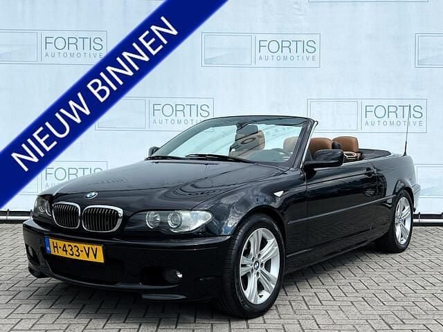 Zwart Gebruikt 2006 BMW 325 Cabriolet Executive Cabriolet | € 13.900 (Eerlijke prijs) - Afbeelding 1/4