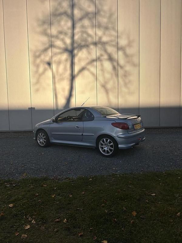 Occasion Peugeot 206 CC 136 PK (100 kW) 2003 Cabriolet