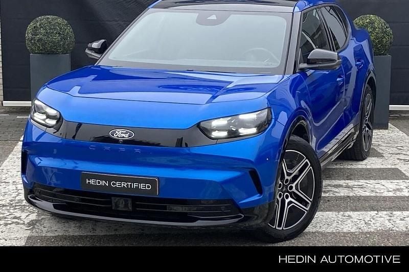 Blauw Occasion 2024 Ford Capri Extended Range SUV | € 39.945 (Eerlijke prijs) - Afbeelding 1/3