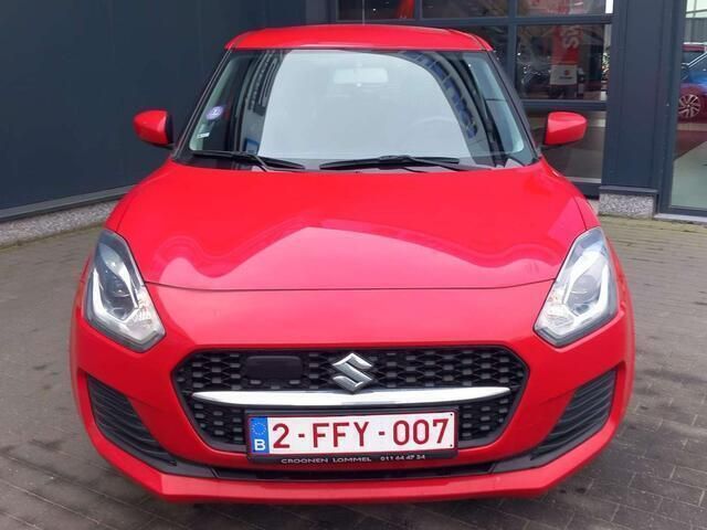Occasion Suzuki Swift GL 83 PK (61 kW) 2022 Rood Hatchback