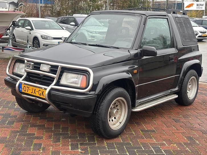 Gebruikt 1993 Suzuki Vitara | € 2.999 - Afbeelding 1/4