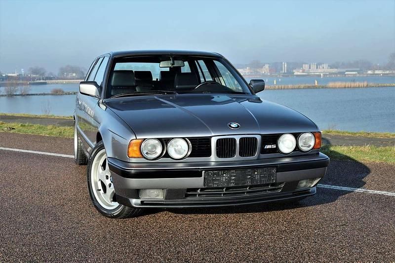 Occasion BMW M5 Shadowline 340 PK (250 kW) 1993 Grijs Stationwagen