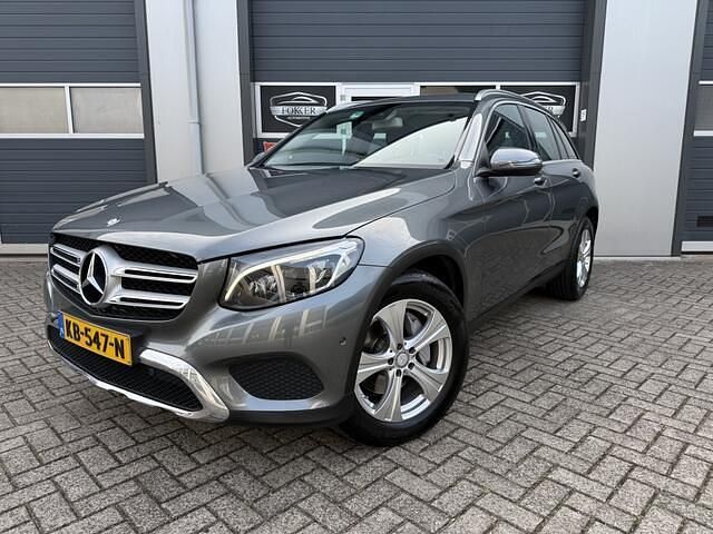 Grijs Occasion 2016 Mercedes GLC250 Ambition SUV | € 21.750 (Iets duurder) - Afbeelding 1/4