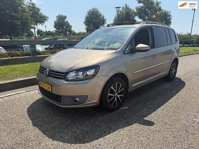 Beige Gebruikt 2014 VW Touran Comfortline MPV | € 5.999 (Iets duurder) - Afbeelding 1/4