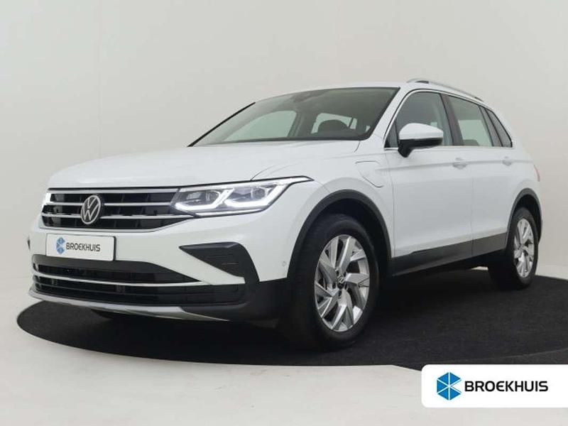 Wit Gebruikt 2022 VW Tiguan Elegance SUV | € 34.400 (Super prijs) - Afbeelding 1/4