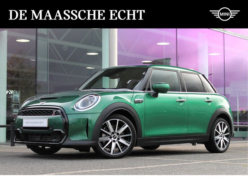 Groen Gebruikt 2024 Mini Cooper S Classic Hatchback | € 33.950 (Super prijs) - Afbeelding 1/4