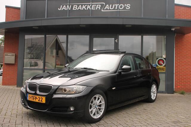 Zwart Gebruikt 2011 BMW 320 Executive Sedan | € 11.900 (Duur) - Afbeelding 1/4