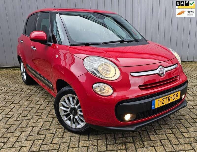 Rood Gebruikt 2015 Fiat 500L Lounge MPV | € 9.250 (Eerlijke prijs) - Afbeelding 1/4
