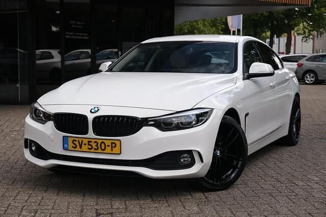 Wit Gebruikt 2018 BMW 418 Executive Coupé | € 16.950 (Super prijs) - Afbeelding 1/4