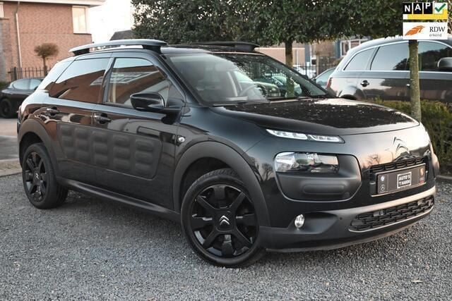 Zwart Gebruikt 2017 Citroën C4 Cactus PureTech Hatchback | € 9.950 (Eerlijke prijs) - Afbeelding 1/4