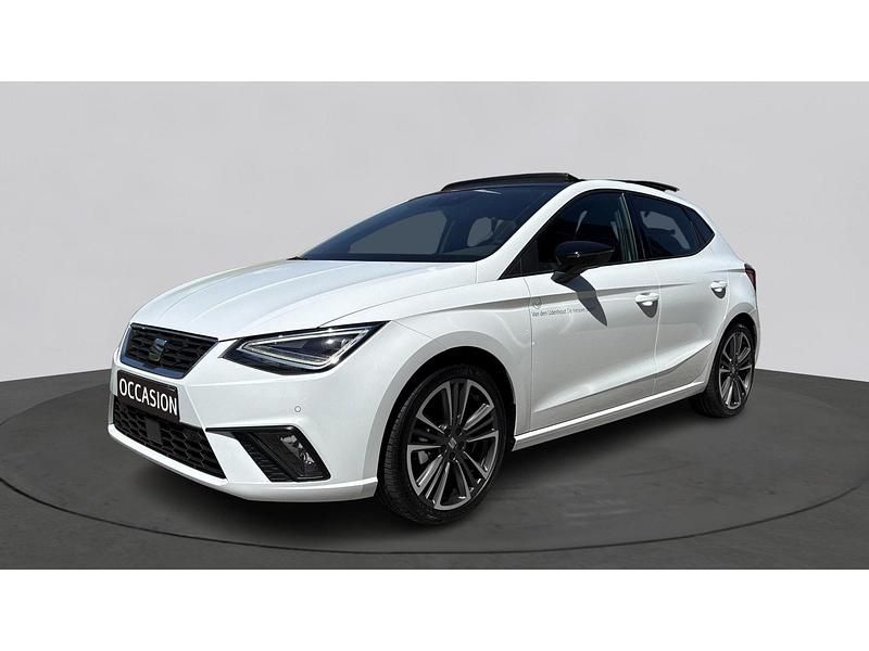 Wit Gebruikt 2025 Seat Ibiza FR Hatchback | € 29.950 - Afbeelding 1/3
