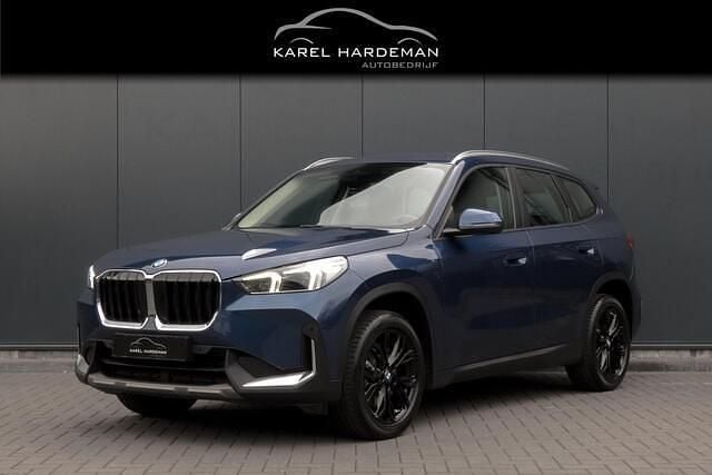 Blauw Occasion 2023 BMW X1 xLine SUV | € 39.950 (Super prijs) - Afbeelding 1/4