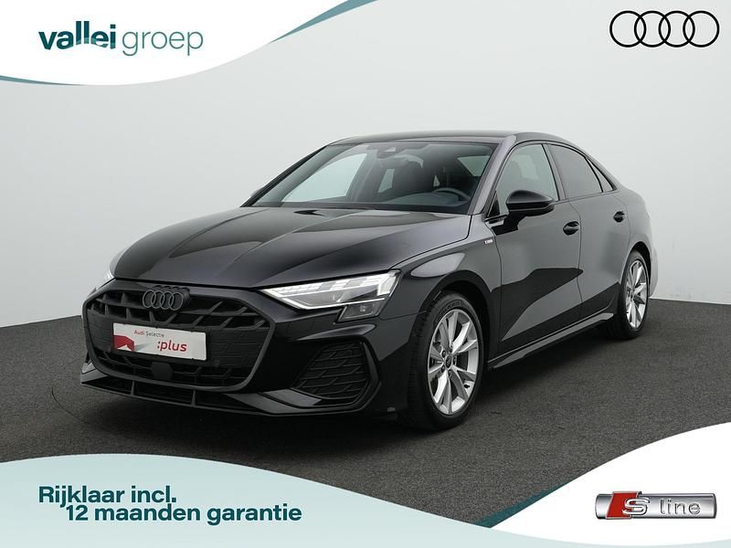 Zwart Occasion 2025 Audi A3 Business Sedan | € 35.900 (Eerlijke prijs) - Afbeelding 1/4