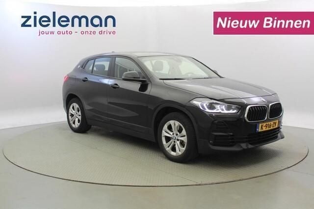 Zwart Gebruikt 2021 BMW X2 Executive SUV | € 24.845 (Super prijs) - Afbeelding 1/4