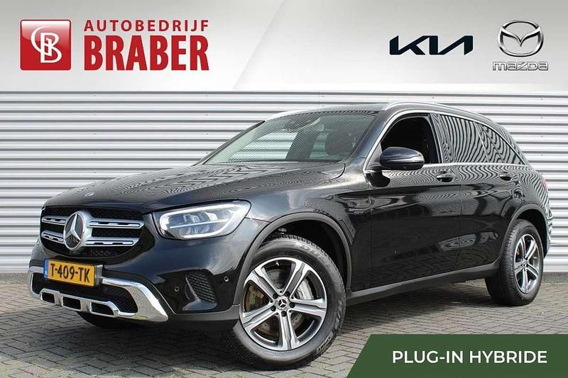 Zwart, metallic lak Gebruikt 2020 Mercedes GLC300e SUV | € 41.900 (Goede deal) - Afbeelding 1/4