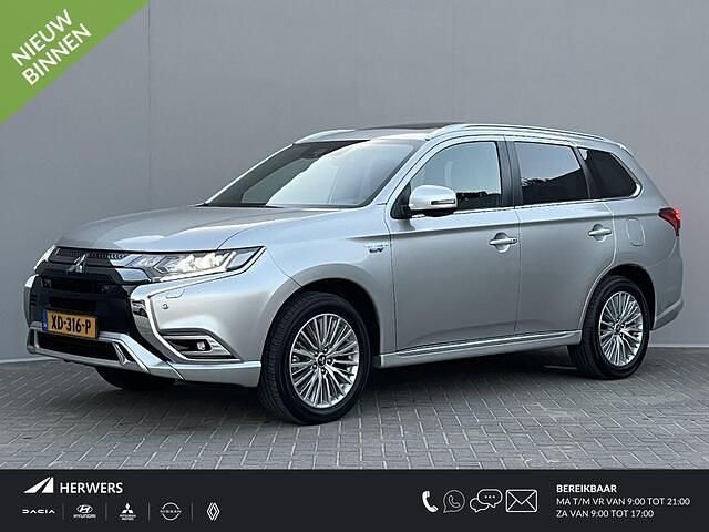 Grijs Occasion 2018 Mitsubishi Outlander Instyle SUV | € 19.885 (Iets duurder) - Afbeelding 1/4