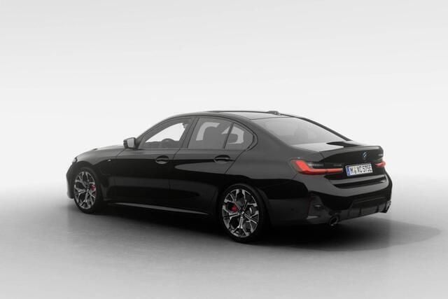 Nieuw BMW 330 Comfort Edition 291 PK (214 kW) 2025 Zwart Sedan