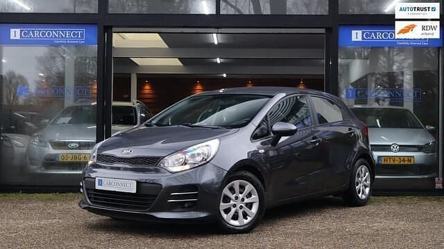 Grijs (metallic) Occasion 2017 Kia Rio Hatchback | € 9.990 (Super prijs) - Afbeelding 1/4