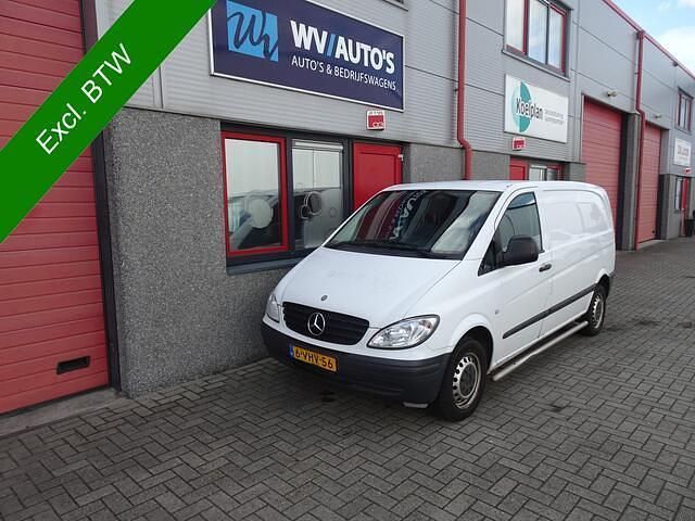 Wit Gebruikt 2010 Mercedes Vito MPV | € 3.990 (Eerlijke prijs) - Afbeelding 1/4