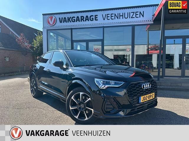 Zwart Gebruikt 2021 Audi Q3 Sportback S-Line SUV | € 39.450 (Eerlijke prijs) - Afbeelding 1/4